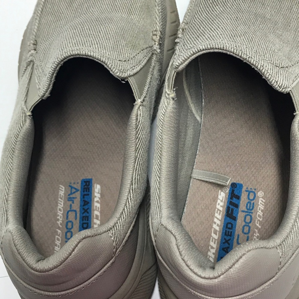 Skechers Mens‎ relaxed fit Canvas Slip On Loafers Khaki Tan Moc Toe Casual Shoes - Picture 11 of 13